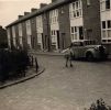 eerste auto in de R.Dozyhof 1957.jpg